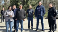 Глава администрации Новочеркасска Юрий Лысенко провел выездное совещание по благоустройству объектов в микрорайоне Донском