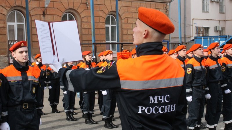 Студенты-спасатели Новочеркасского колледжа промышленных технологий и управления дали торжественную клятву