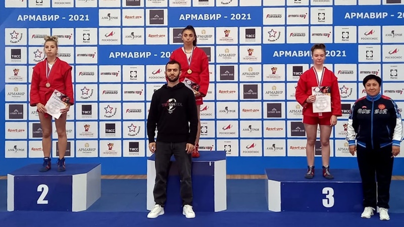 Спортсменка из Новочеркасска завоевала «бронзу» первенства ЮФО по самбо