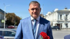 Глава администрации Новочеркасска Юрий Лысенко поздравил жителей города с 271-летием со дня рождения Матвея Платова