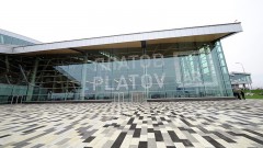 Британский штамм коронавируса начали искать у прилетающих в аэропорт под Новочеркасском