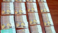 В аэропорту под Новочеркасском пассажирка пыталась вывезти из России 14 тысяч евро