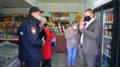 В Новочеркасске проверяют качество соблюдения масочного режима в магазинах