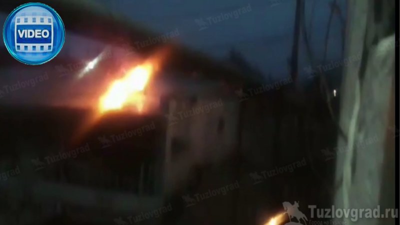 В новочеркасской колонии строгого режима двое заключенных подожгли себя на крыше пищеблока, видео