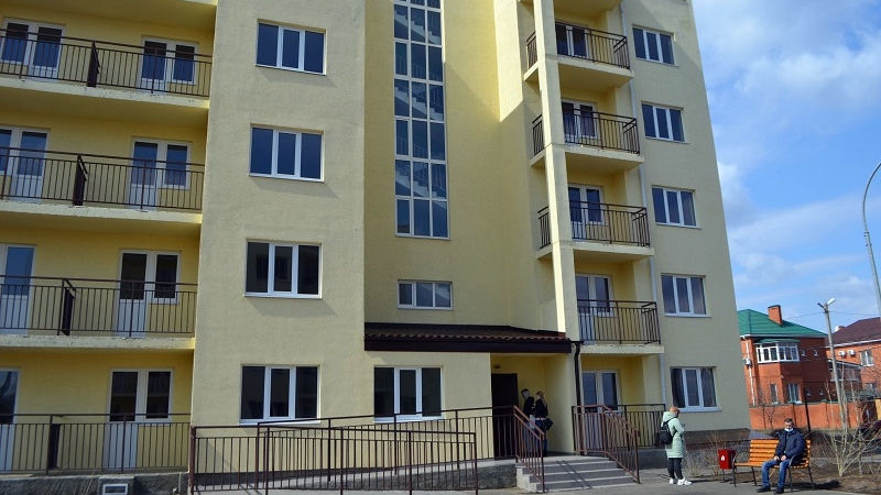 На улице Пляжной в Новочеркасске достроили дома для 105 сирот