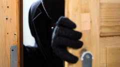 В Новочеркасске двое мужчин обокрали дом и получили по два года колонии