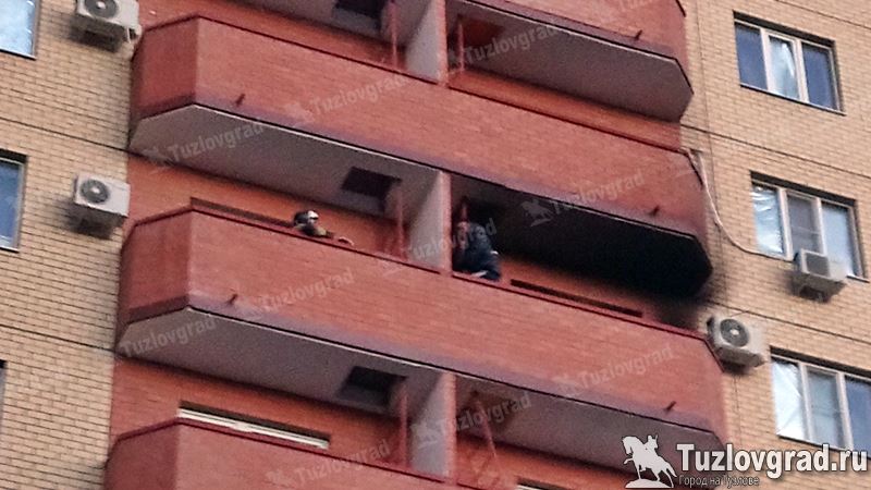 В Новочеркасске из-за непотушенной сигареты едва не сгорела квартира