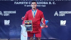 Александр Забелин из Новочеркасска завоевал «золото» на всероссийском турнире по боевому самбо