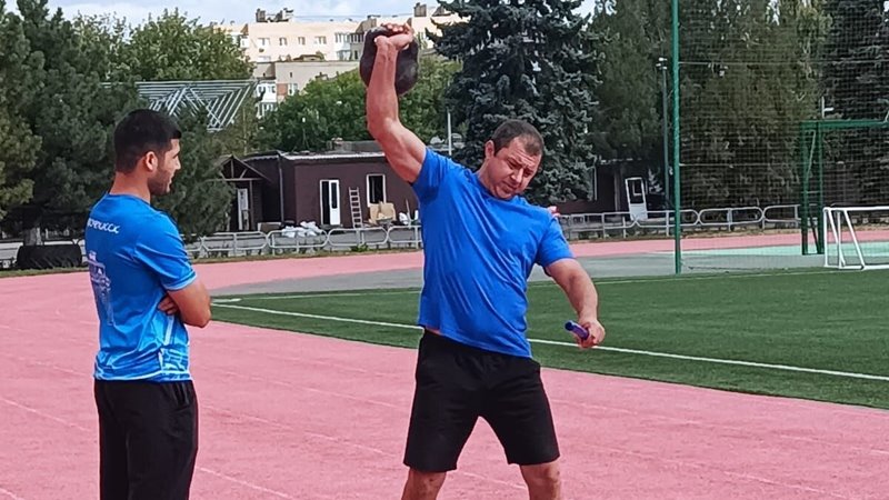 На стадионе Ермак в Новочеркасске прошла спартакиада трудящихся