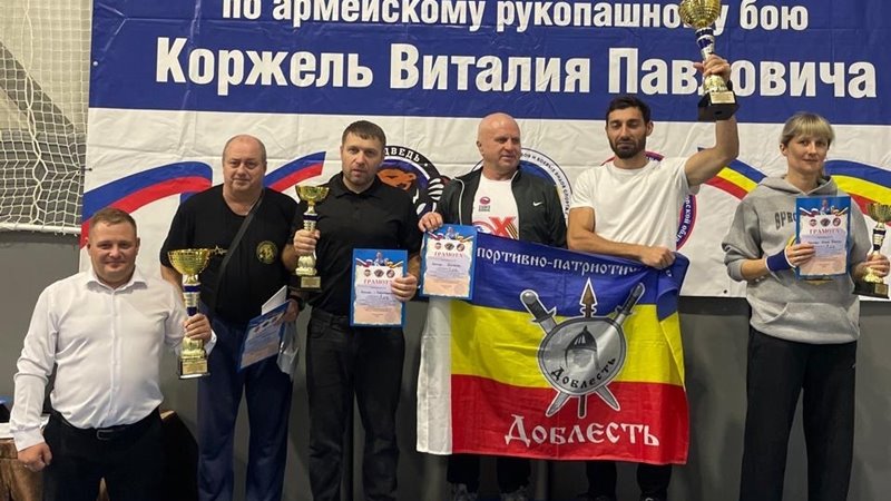 Новочеркасские спортсмены успешно выступили на домашнем турнире по рукопашному бою