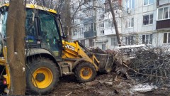 В Новочеркасске вывезли четыре «Камаза» мусора с образовавшейся свалки на улице Макаренко