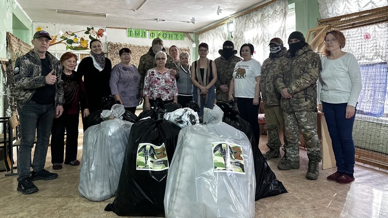 В Новочеркасске добровольческая группа «Руки ангелов» передала военнослужащим 108 маскировочных сетей