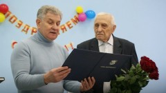В Новочеркасске с 95-летием поздравили ветерана Великой Отечественной войны