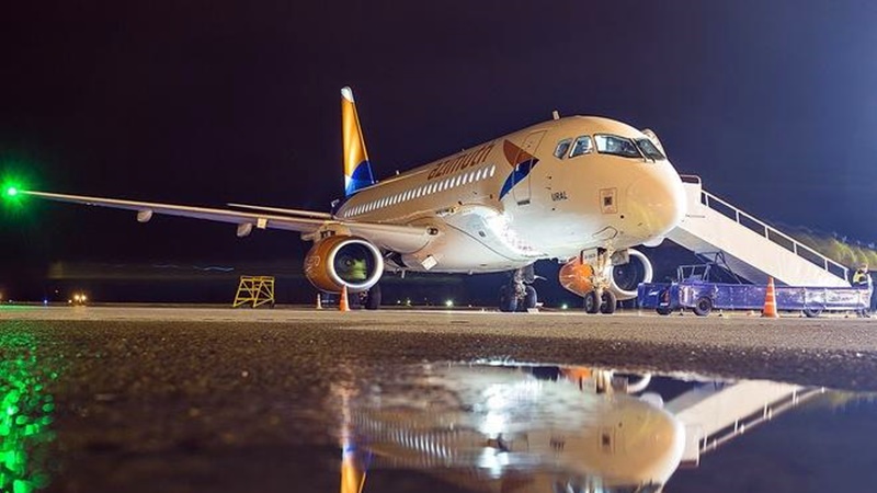 Авиарейс из Сочи в аэропорт под Новочеркасском задержали на 8 часов из-за технической неисправности самолета