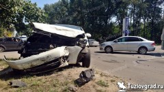 На выезде из Новочеркасска столкнулись две иномарки