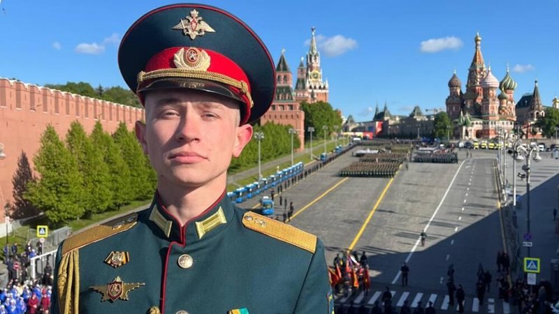 Выпускник новочеркасской детской музыкальной школы принял участие в параде Победы в Москве