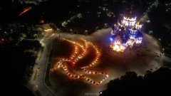 В Новочеркасске автолюбители устроили флешмоб к Дню памяти и скорби