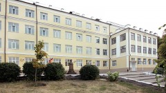 В Новочеркасске новые спортплощадки на территории 19-й школы установит фирма из Москвы