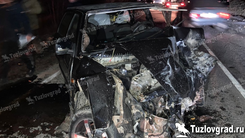 На трассе под Новочеркасском из-за пешехода произошло лобовое ДТП