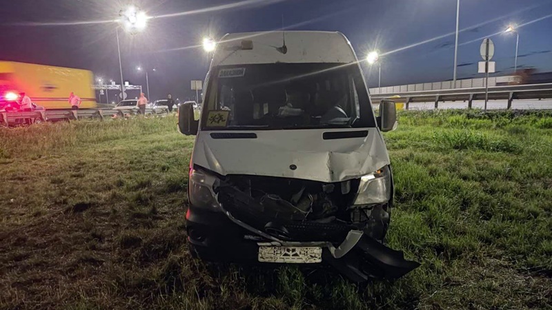 Под Краснодаром автобус с детьми из Новочеркасска попал в ДТП