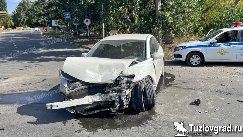 В Новочеркасске лишенный прав пьяный водитель устроил ДТП с пострадавшим