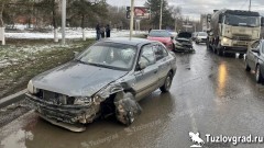 В лобовом ДТП в Новочеркасске на проспекте Баклановском пострадал человек