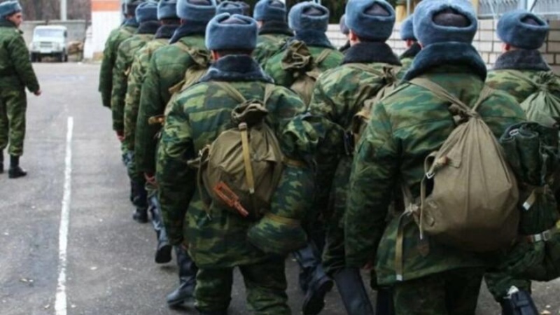 Госдума отменила предельный возраст для военнослужащих, заключающих с армией первый контракт
