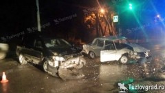 В лобовом ДТП в Новочеркасске травмы получили двое взрослых и ребенок