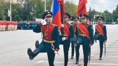 В Новочеркасске прошел военный парад в честь 80-летия Великой Победы