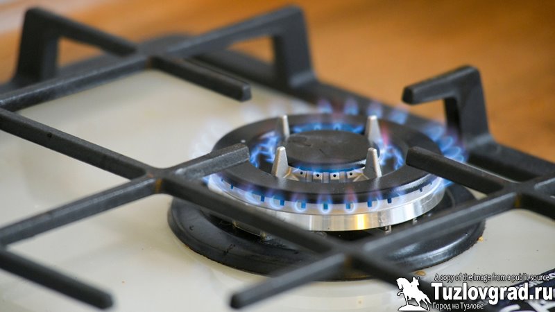 МЧС Новочеркасска напоминает, что использование газовых баллонов в многоквартирных жилых домах запрещено действующими нормами безопасности