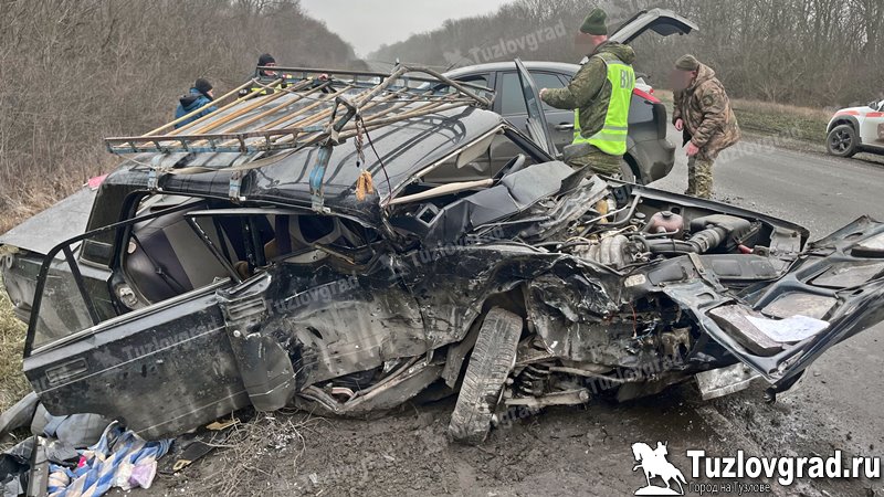 В лобовом ДТП на трассе Новочеркасск – Каменоломни пострадал человек, видео