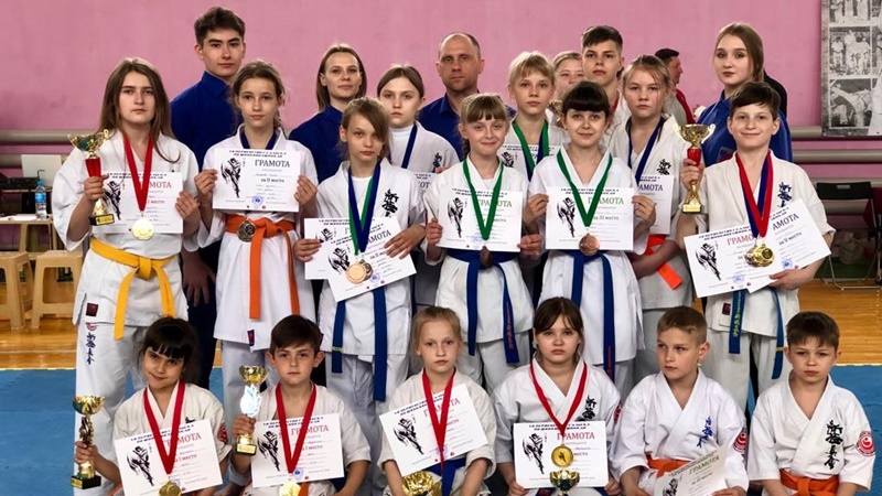 Новочеркасские каратисты выиграли турнир в Сальском районе
