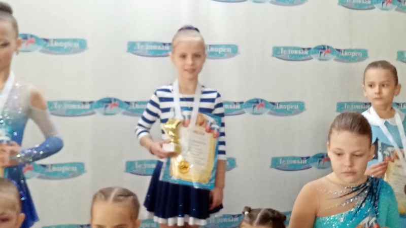 Фигуристка из Новочеркасска завоевала «бронзу» на областном турнире