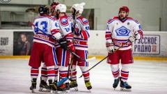 ХК НЭВЗ одержал третью подряд победу в Ночной Хоккейной Лиге