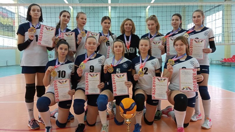 Новочеркасские волейболистки стали чемпионками Ростовской области
