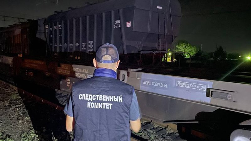 В  Новочеркасске на железнодорожной станции 15-летнего подростка ударило током