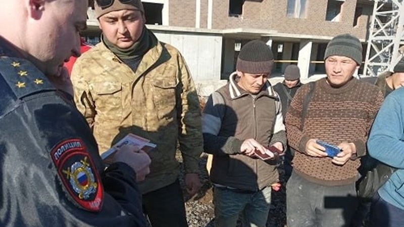 Новочеркасские полицейские провели мероприятия по выявлению нелегальных мигрантов