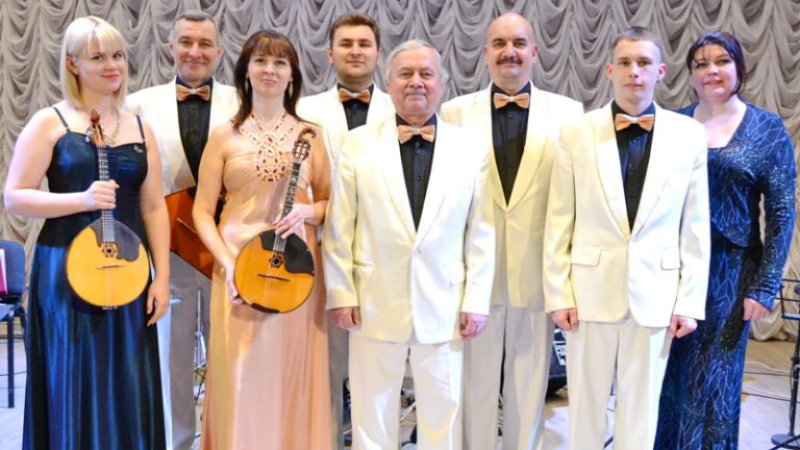 Артисты из Луганска выступили на сцене новочеркасского театра