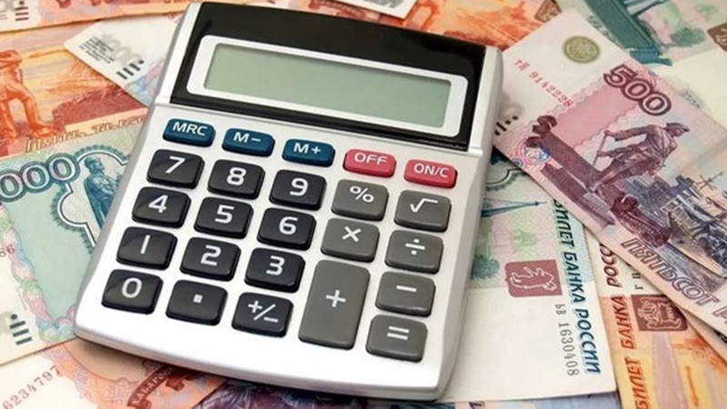 В Новочеркасске бухгалтер обманула работодателя на 421 тысячу рублей