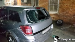 В Новочеркасске у легковушки на ходу отвалилось колесо и разбило другую машину
