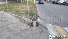 В Новочеркасске ученик с инструктором сломали светофор, а потом скрылись с места ДТП, видео