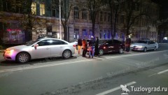 В Новочеркасске невнимательный водитель устроил столкновение трех машин
