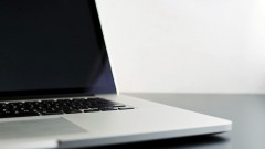 В Новочеркасске мужчина скачал из Интернета интимные фотографии знакомой и вымогал у нее деньги