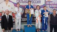 Юная новочеркасская дзюдоистка выиграла областное Первенство