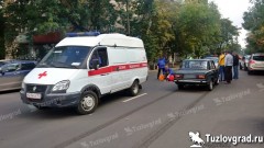 В Новочеркасске пенсионерка переходила дорогу в неположенном месте и попала под машину