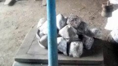В Новочеркасске женщина попыталась украсть из грузового поезда 350 килограммов чугуна
