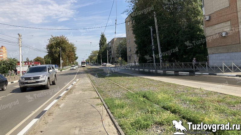 В Новочеркасске военные оборвали контактную сеть трампарка, видео