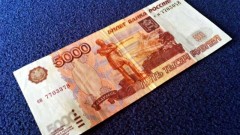 В Новочеркасске стали чаще расплачиваться фальшивыми купюрами