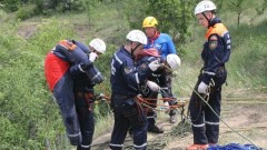 Новочеркасские спасатели приняли участие в областных соревнованиях специальных служб