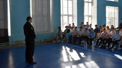 В Новочеркасске полицейские поздравили с наступающим Новым годом учеников школы-интерната